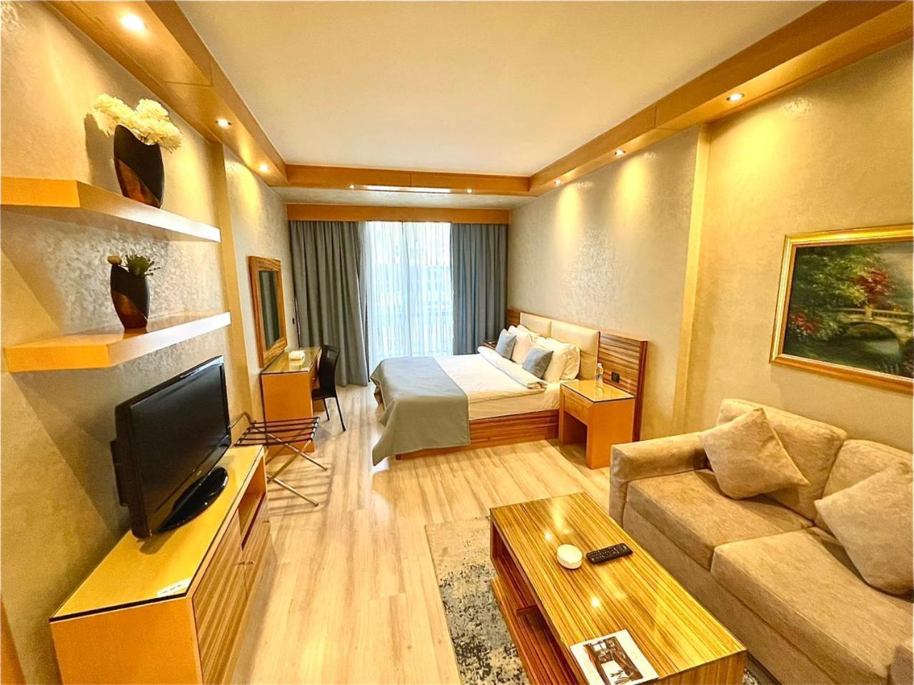 Imperial Suites Hotel Beirut Ngoại thất bức ảnh