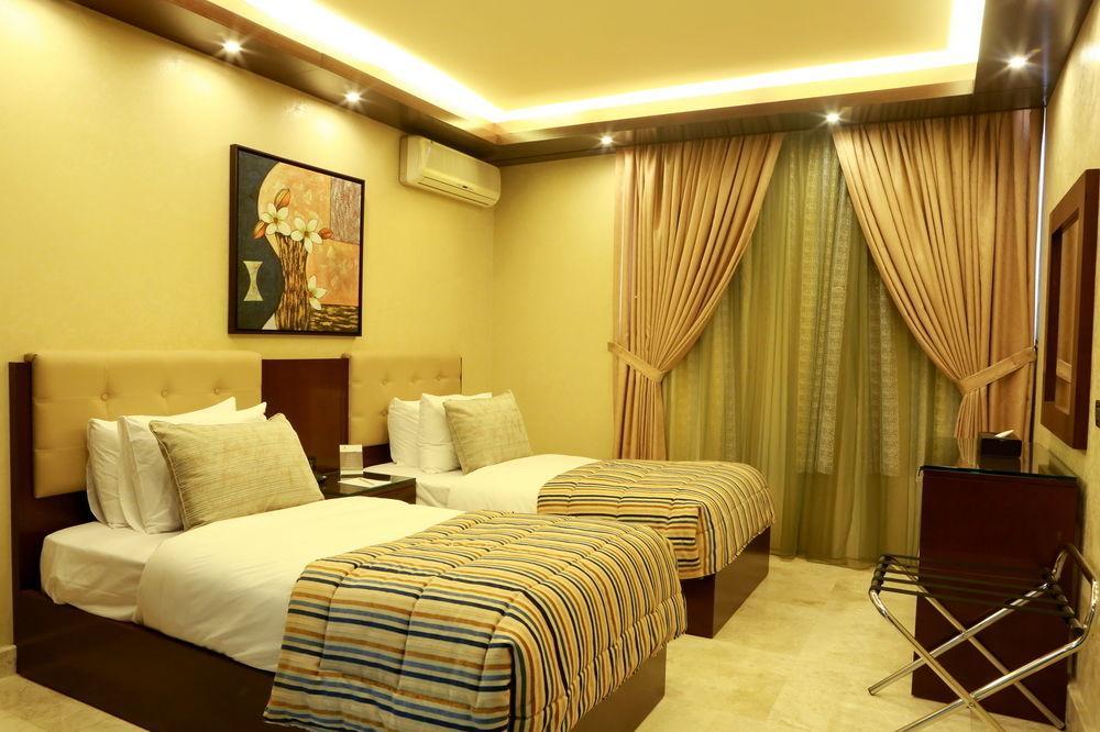 Imperial Suites Hotel Beirut Ngoại thất bức ảnh