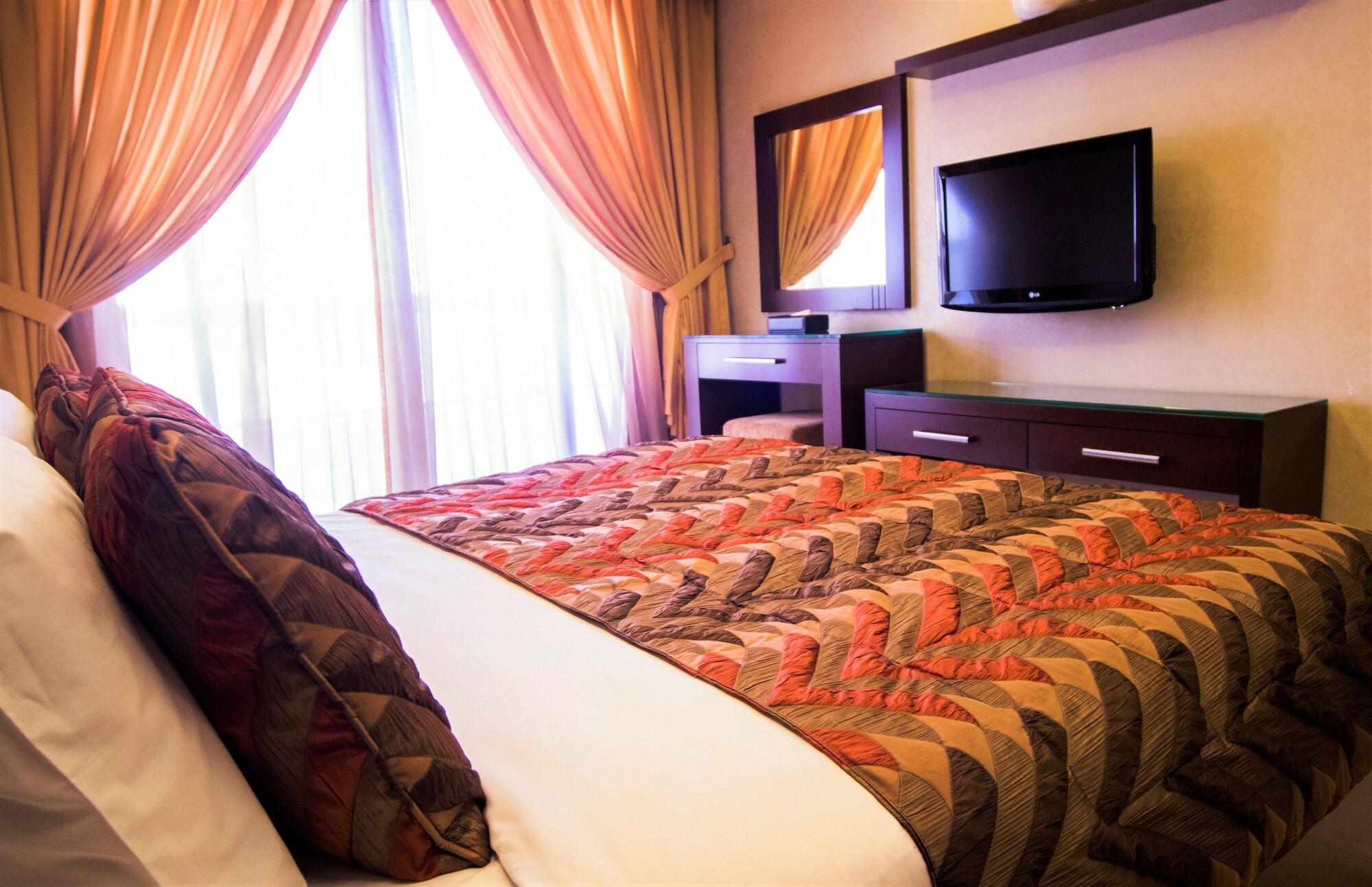 Imperial Suites Hotel Beirut Ngoại thất bức ảnh