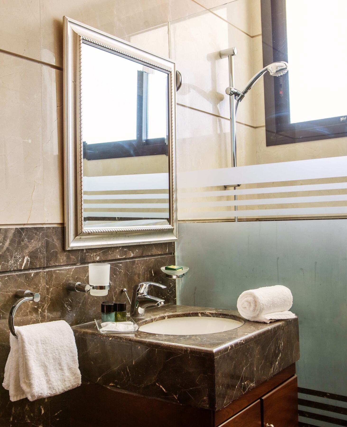 Imperial Suites Hotel Beirut Ngoại thất bức ảnh